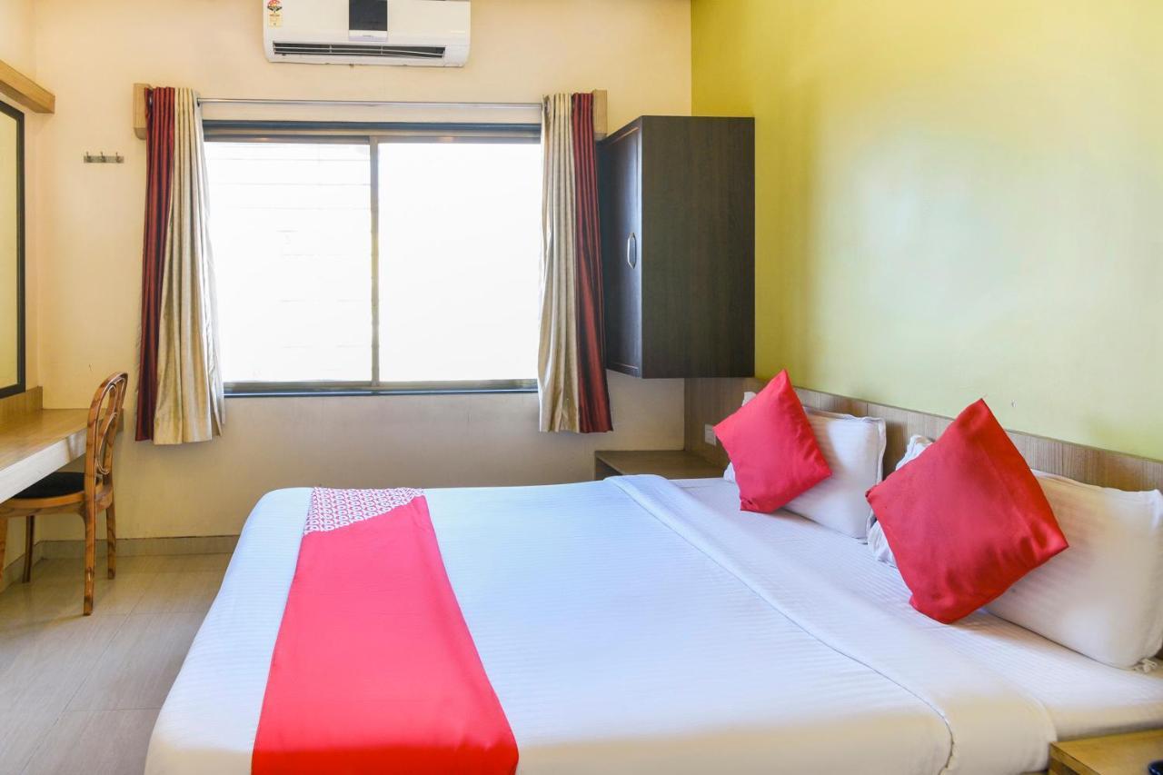 Sai Palkhi Hotel Shirdi Eksteriør billede